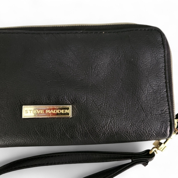 STEVE MADDEN Black Wristlet Wallet Zip Clutch Faux Leather - Picture 11 of 13